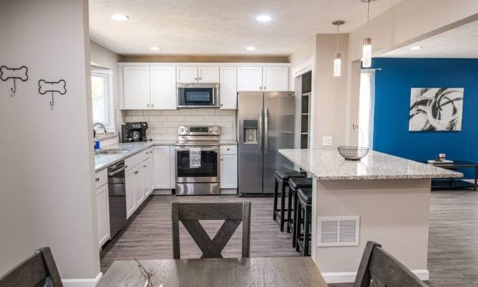 Millard House | 3 Bedroom 2 Full Bath 4 Bed Deck 500Mbps