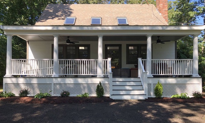 Manomet House | 3 bedroom, 2 full bath spacious home.walk to all amenities