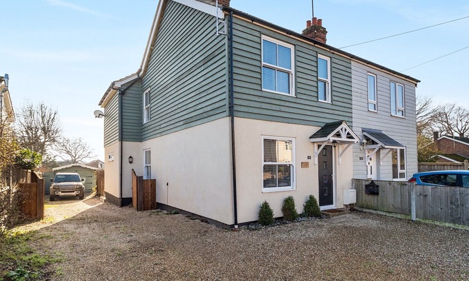 Layer Marney Cottage | 3 bedroom accommodation in West Mersea