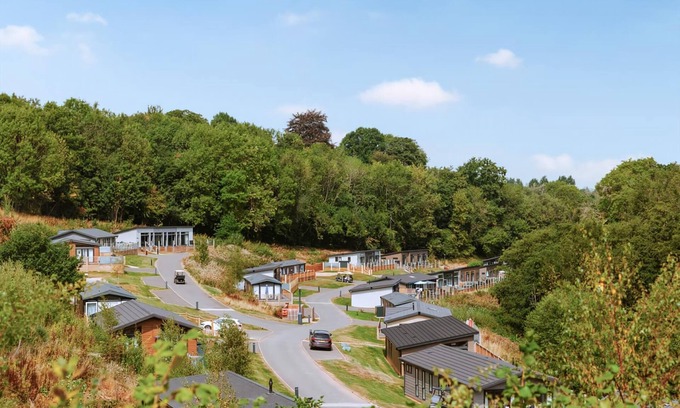 Bridgnorth Ski Chalet | 3 bedroom accommodation in Bridgnorth