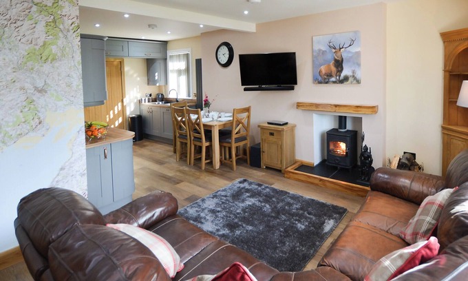 Dalbeattie Cottage | 3 bedroom accommodation in Dalbeattie