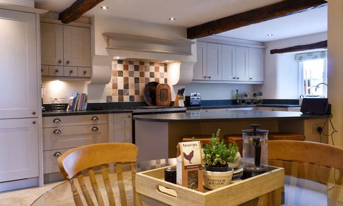 Low Newton Cottage | 3 bedroom accommodation in Cartmel Fell, near Bowness-on-Windermere