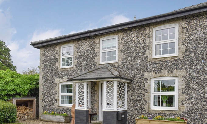 Beck Row Cottage | 3 bedroom accommodation in Beck Row