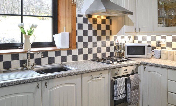 Arrochar Cottage | 3 bedroom accommodation in Ardlui, near Balloch
