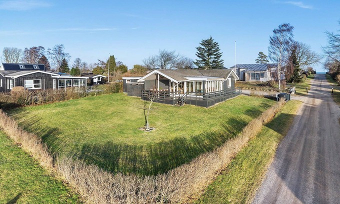 Beder Malling House | 3 bedroom amazing home in Malling