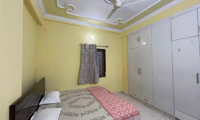 Mohangarh Apartment | 3-bedroom apartment in heart of Lucknow with AC, WiFi. Enjoy your stay