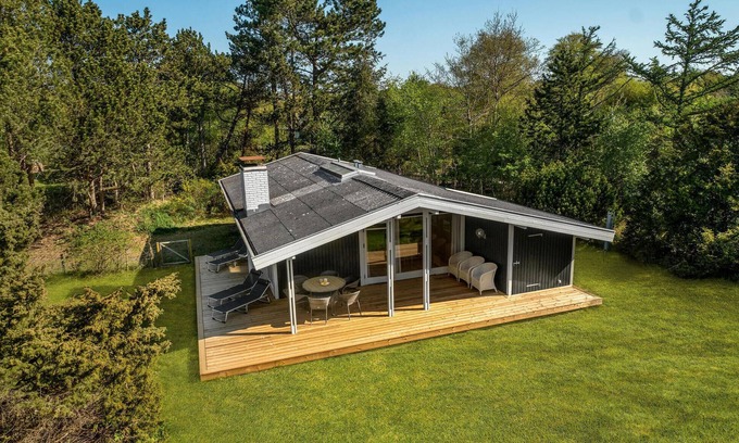 Øer Strand House | 3 bedroom awesome home in Ebeltoft