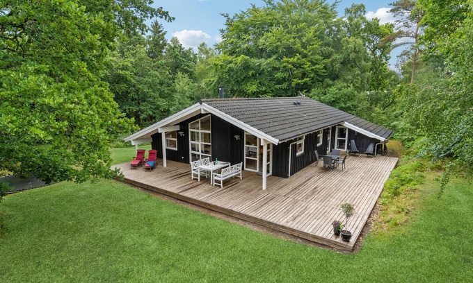 Helberskov Strand House | 3 bedroom awesome home in Hadsund