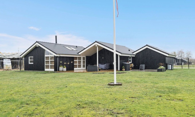 Skaven Strand House | 3 bedroom beautiful home in Tarm