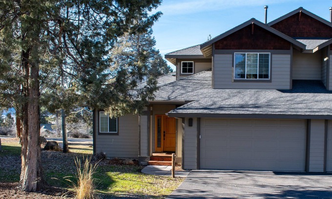 Klamath Falls Condo | 3-bedroom condo in the charming, serene Running Y Ranch Resort, Klamath Falls