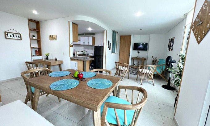 Comuna 4 Apartment | 3 bedroom condo with pool, gym & more! space close Mall & Tairona Park.