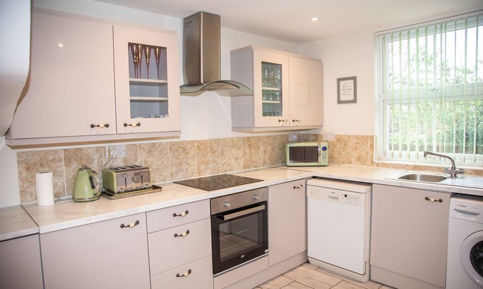 Rochester House | 3 Bedroom Cosy and Spacious House for 6