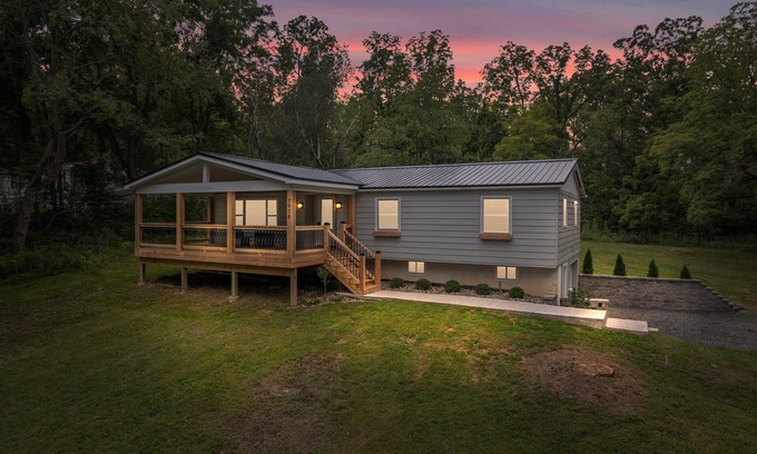 Interlaken House | 3-bedroom cottage with private dock on Cayuga lake