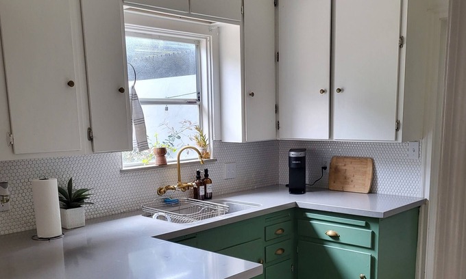 Visalia House | 3 bedroom Cozy home near National Park