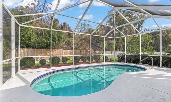 Fellowship House | 3 bedroom Equestrian elegance close to WEC with private pool