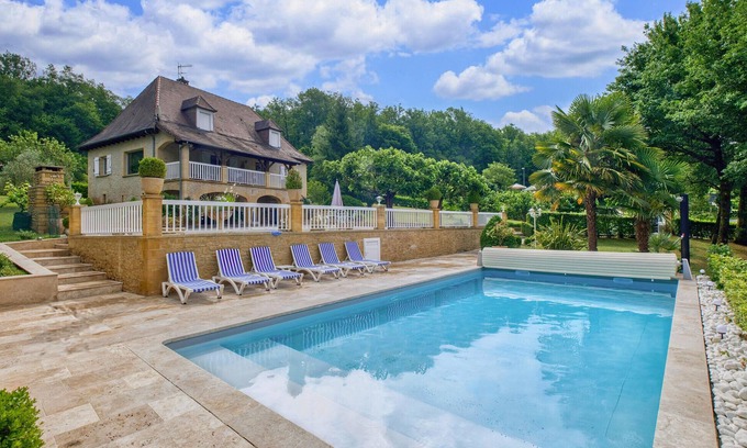Le Lardin-Saint-Lazare House | 3 bedroom gorgeous home in Le Lardin
