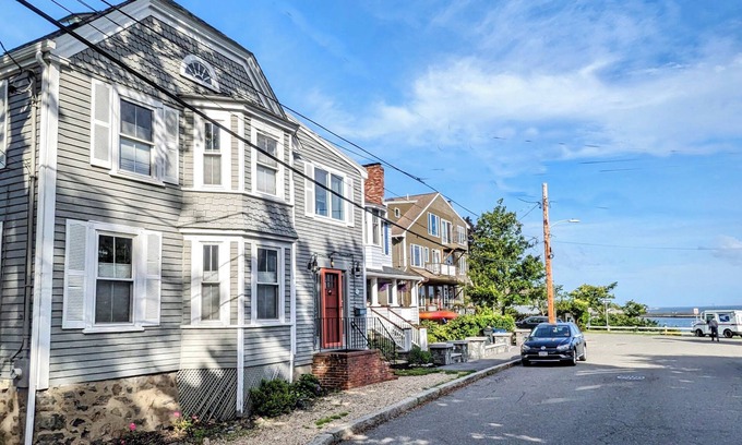 Marblehead House | 3-bedroom harborside home in charming Marblehead with WiFi, AC, fitness room
