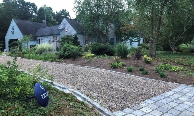 Osterville House | 3-bedroom home in heart of Osterville, quite neighborhood - 1 summer week left