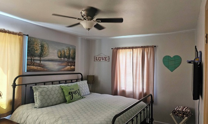 Billings House | 3-bedroom house in awesome Billings with AC, fitness room
