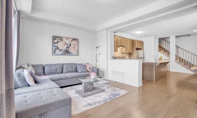 Churchill Meadows House | 3 Bedroom house in Best Neighbourhood: 2024 built, 30 mins from Toronto Downtown