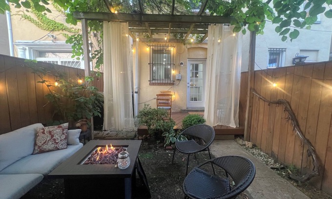 Bloomingdale House | 3-bedroom house in Downtown Washington DC - Walk or Metro to All DC Attractions!