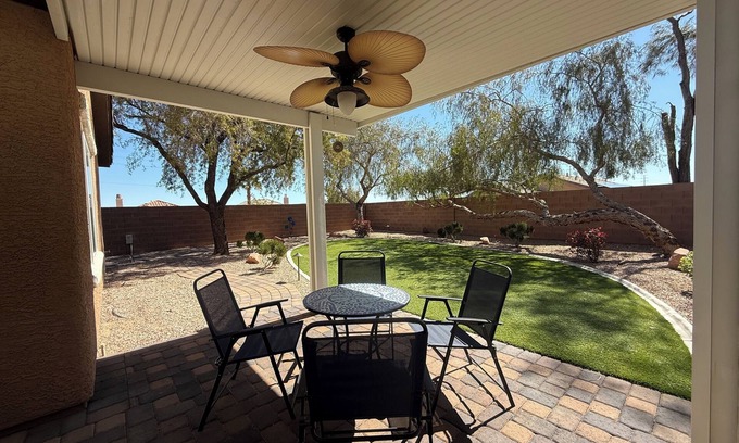 Las Vegas House | 3-bedroom house in Las Vegas with a great backyard