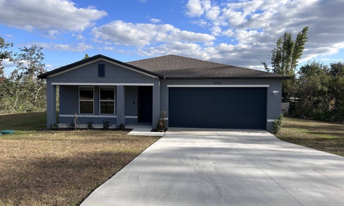 Spring Hill House | 3-bedroom house in Spring Hill with game room!