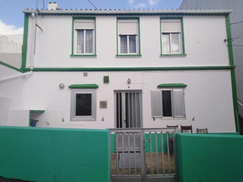 Corme Porto House | 3 bedroom house near beach lighthouse hiking trail