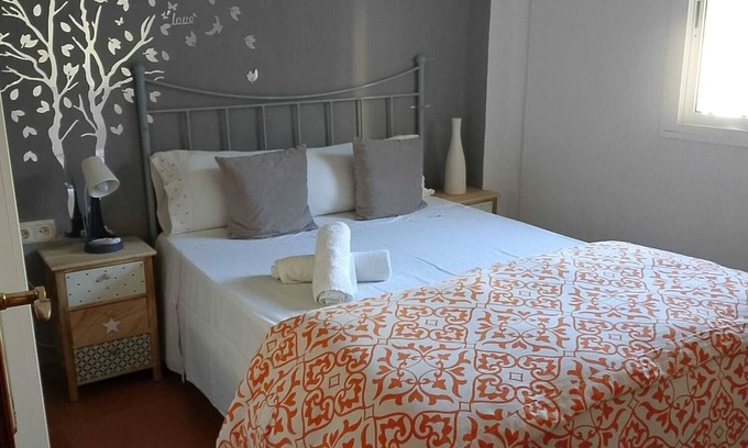 Distrito San Pablo-Santa Justa Apartment | 3 bedroom house with air conditioning 5 minutes from Santa Justa