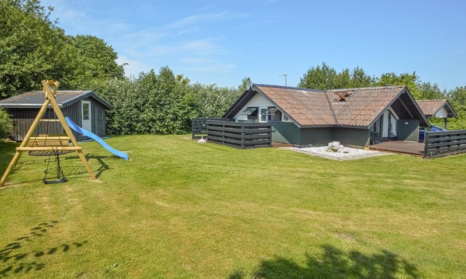 Hejlsminde Strand House | 3 bedroom lovely home in Hejls