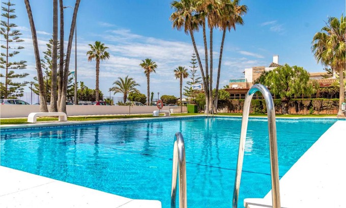 Benajarafe Apartment | 3 Bedroom Nice Apartment In Benajarafe
