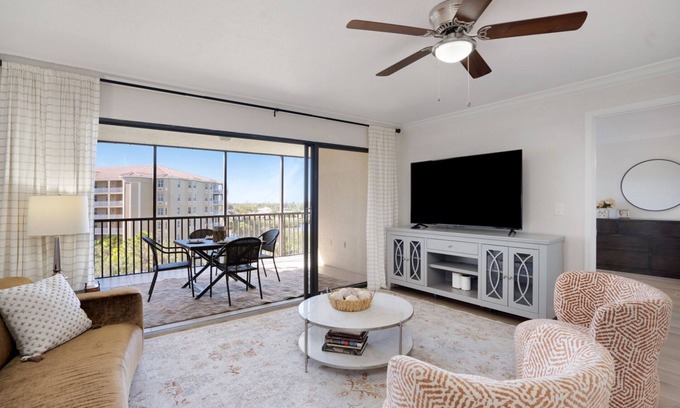 Laurel Condo | 3 Bedroom Penthouse with Stunning Sunset Views of Blackburn Bay!