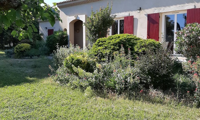 Mouries House | 3 Bedroom Private vacation home in Mouriès