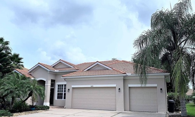 Braden River Apartment | 3 Bedroom Single family 427887 by Houzlet