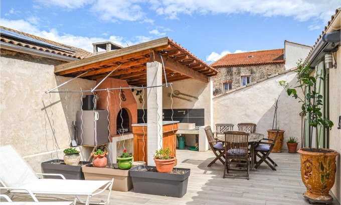 Colombiers House | 3 Bedroom Stunning Home In Colombiers
