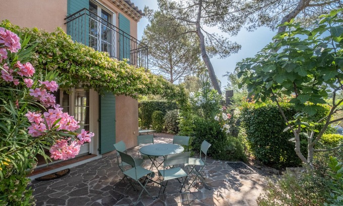 La Motte House | 3-BEDROOM TOWN HOUSE WITH GARDEN (N°403)