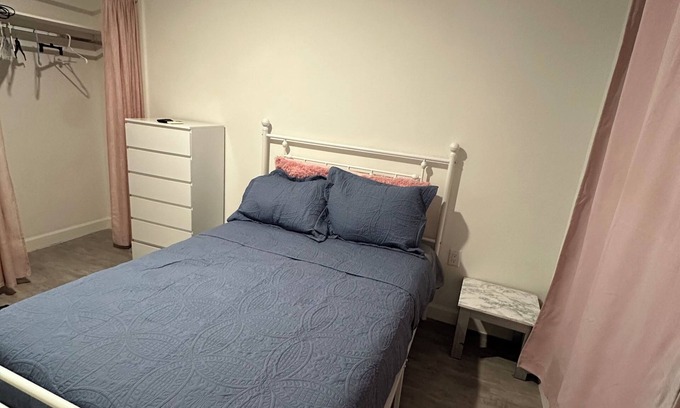 Naranja House | 3-bedroom townhome in charming Naranja with AC, WiFi
