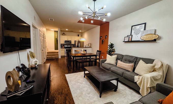 West Kissimmee House | 3-bedroom townhome in welcoming Kissimmee