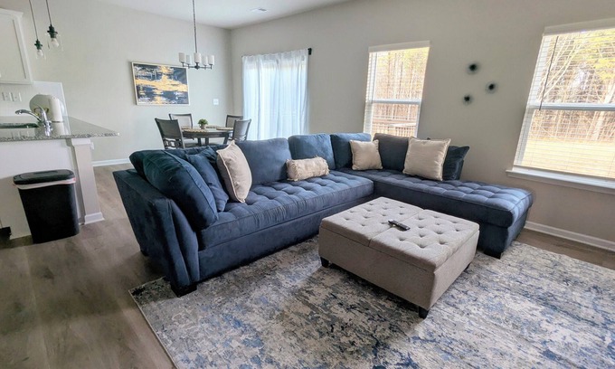 Huntersville House | 3-bedroom townhome in delightful Huntersville w AC, WiFi Near Birkdale Village
