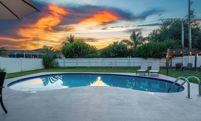 Port Saint Lucie House | 3-bedroom vacation home 12 minutes from Port St. Lucie Botanical Gardens