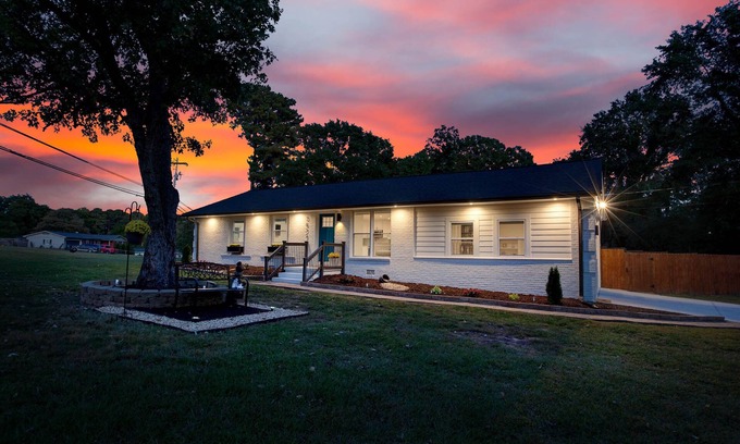 Smyrna House | 3-bedroom vacation home just 10 minutes from The Battery Atlanta