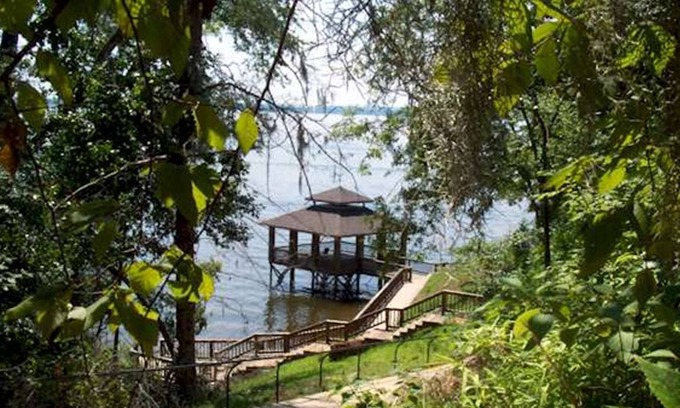 Negreet Villa | 3*BEDROOMS*3*BATHS*SLEEPS 10*POOL*GOLF*FISHING*WATER SPORTS*RELAXING*FAMILY
