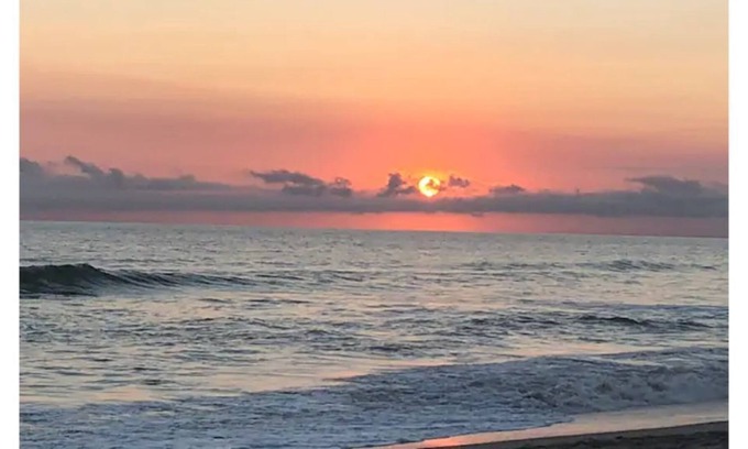 Oxnard Shores Other | 3 bedrooom, 2bath, 3minute walk to the beach!