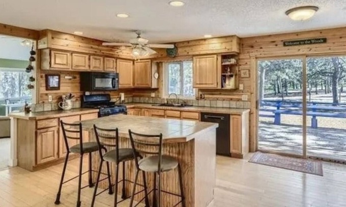 Colorado Springs House | 3 Br/2 Ba Home on 5 Acres-Movements of Grace Farm