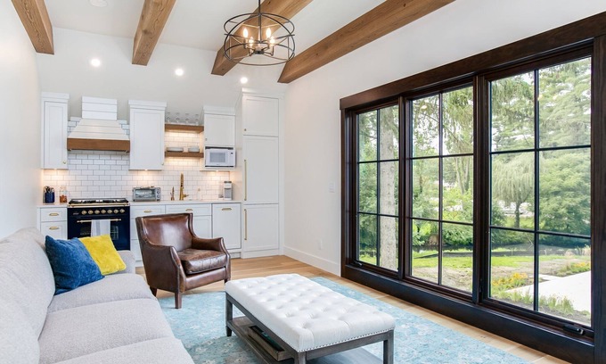 Georgetown House | 3 BR 2 BA Loft at Fr. Sorin's w/Paddle Tennis
