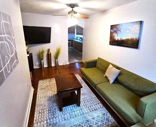 South Side Flats Apartment | 3 BR Southside Pad - Sleeps 8 - Amazing Location