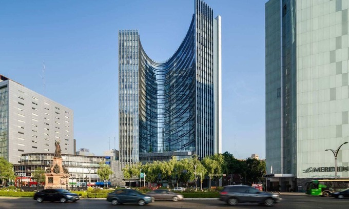 Cuauhtemoc Apartment | 3 BR Upscale Art House Reforma Avenue