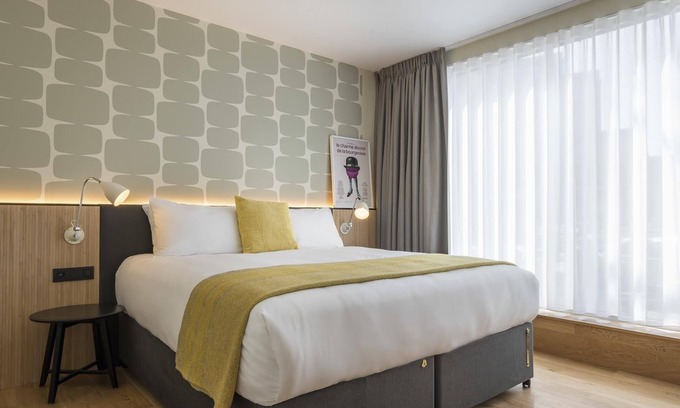 Jewish Quarter House | 3 Family-friendly Units in Downtown Antwerp! Self-Parking and Sun Terrace!