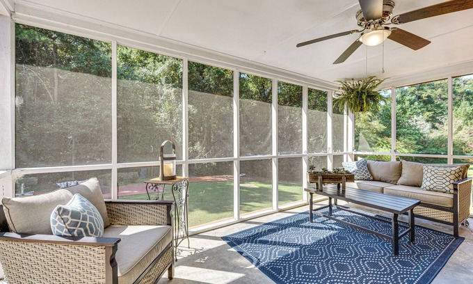 Lithonia House | 3 Mi to Arabia Mtn Trails: Quiet Ranch-Style Home