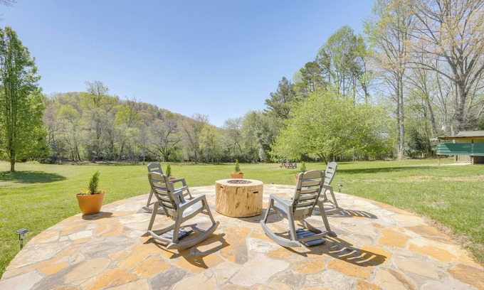 Hiawassee Cottage | 3 Mi to Dtwn Hiawassee: Mountain Cottage w/Views
